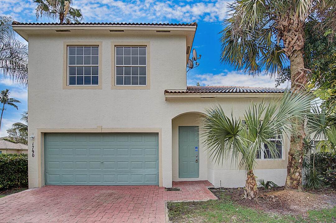 1790 Pierside Circle - Photo 1