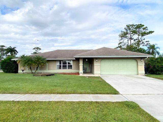 158 Sunflower Circle - Photo 1