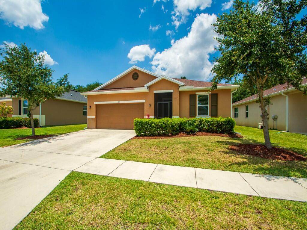 138 Port Royal Court - Photo 1