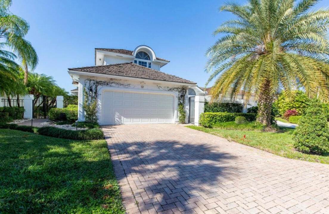 2467 Muir Circle - Photo 1