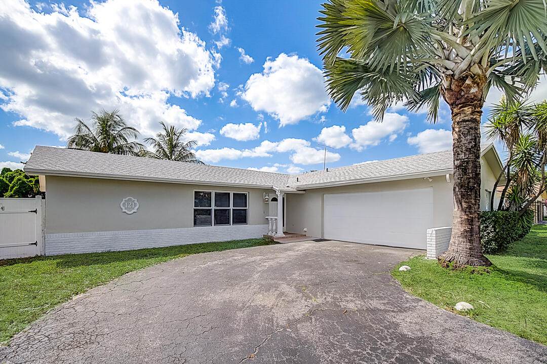 121 Meadowlark Drive - Photo 1