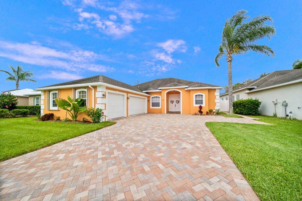 488 Sunflower Place - Photo 1