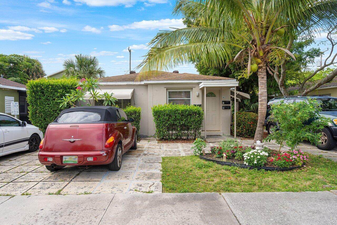422 50th Street - Photo 1