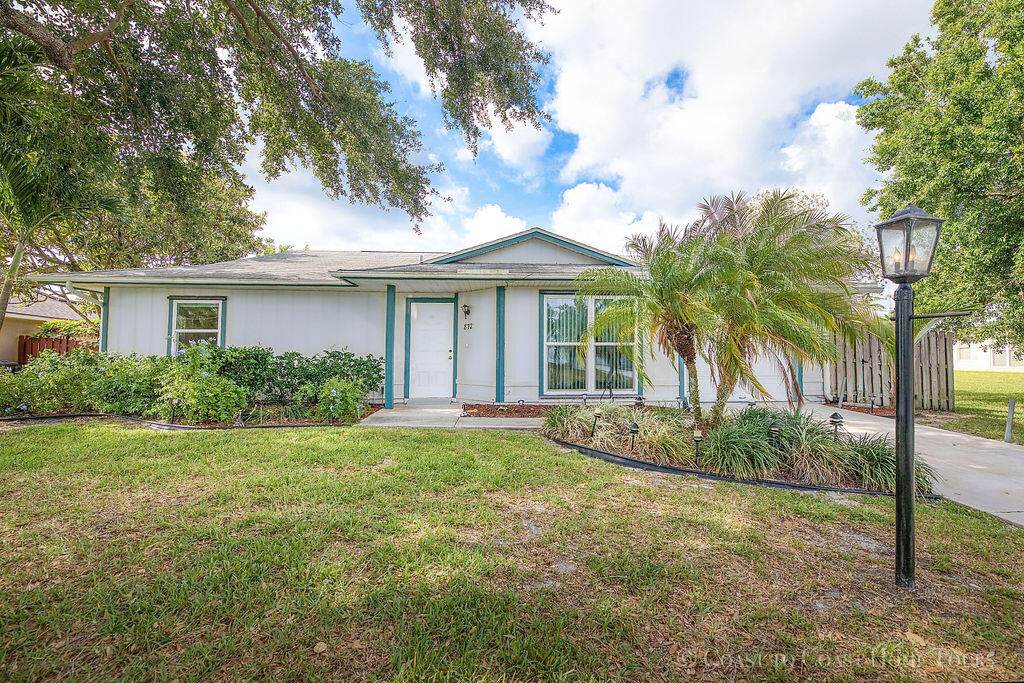 872 Nichols Terrace - Photo 1