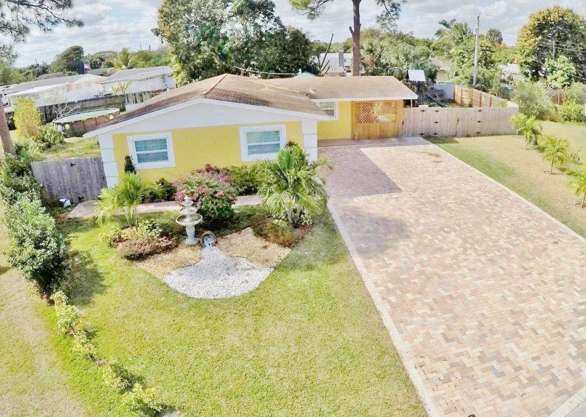 859 Caroline Circle - Photo 1