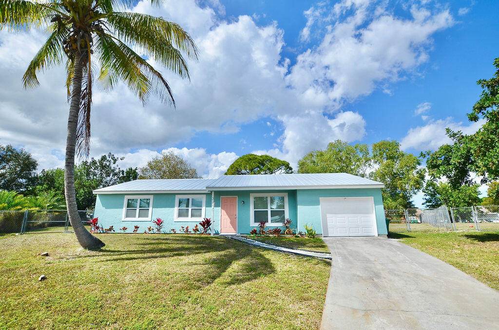 221 Dillon Court - Photo 1