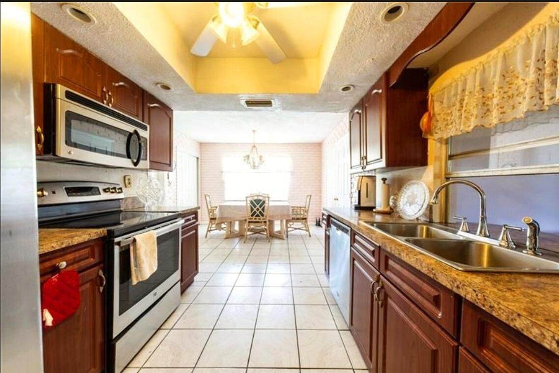5080 8th Street - Photo 1