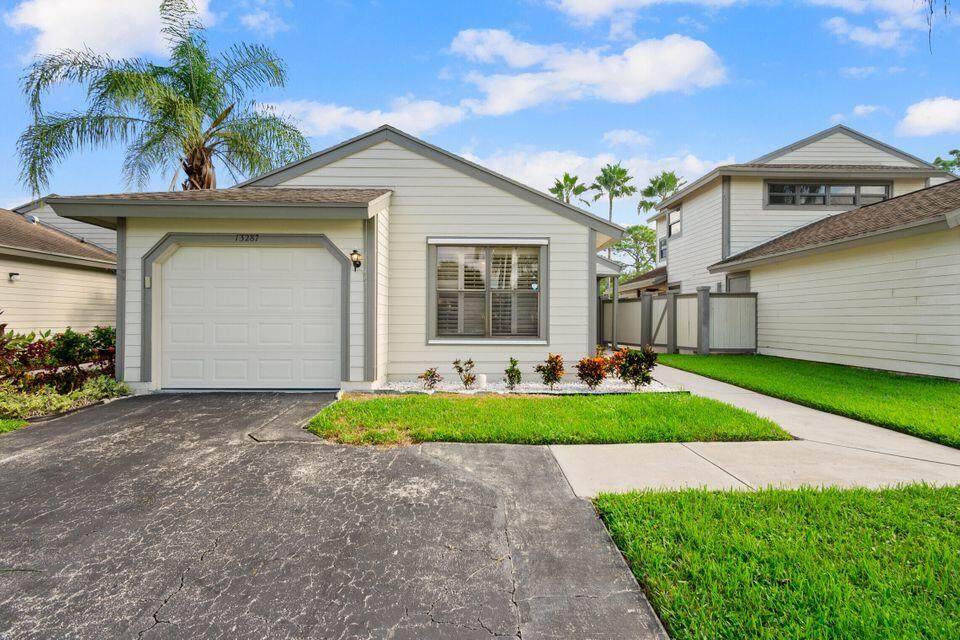 13287 Bedford Mews Court - Photo 1