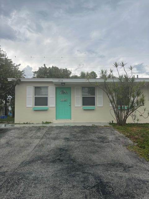 1974 Windsor Drive - Photo 1