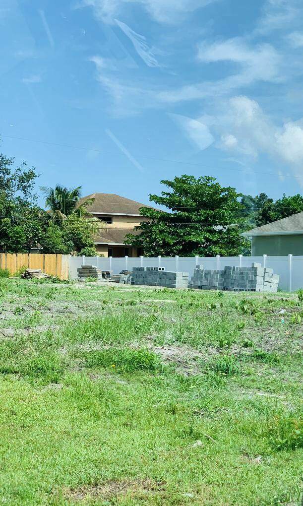 721 Hogan Street - Photo 1
