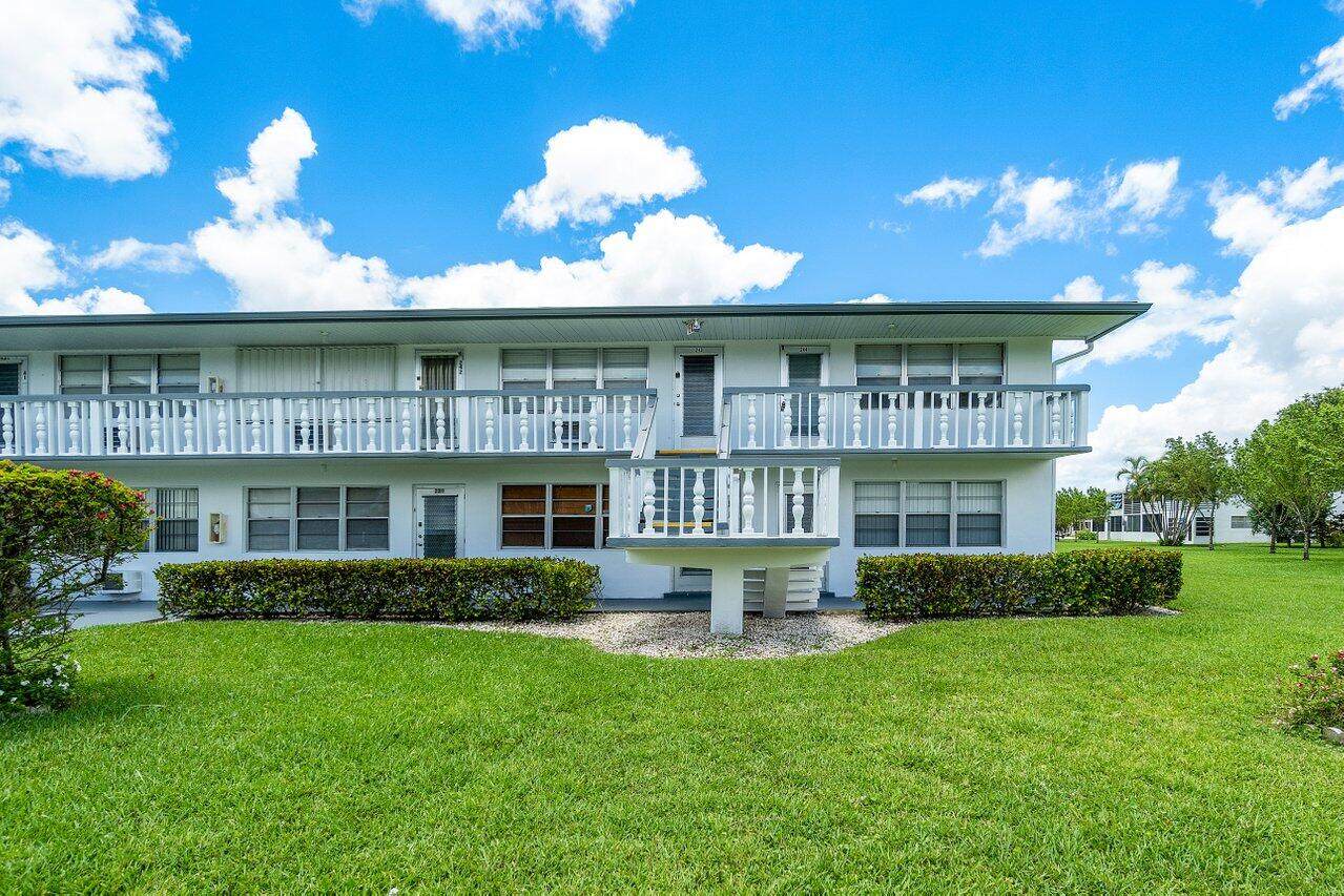 244 Camden J - Photo 1