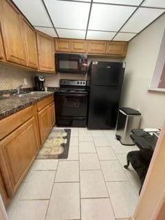 115 Windsor F - Photo 1