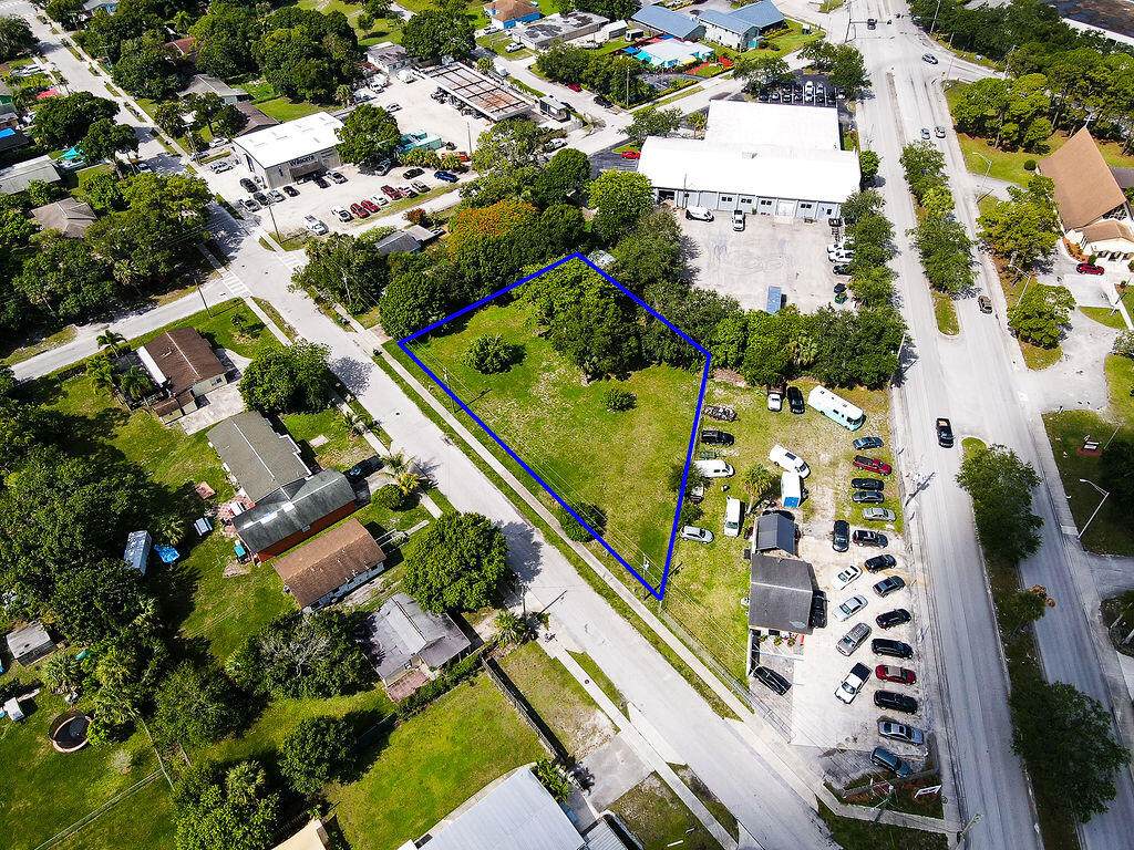 1707 31st Street - Photo 1