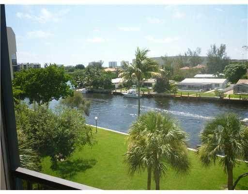 14 Royal Palm Way - Photo 1