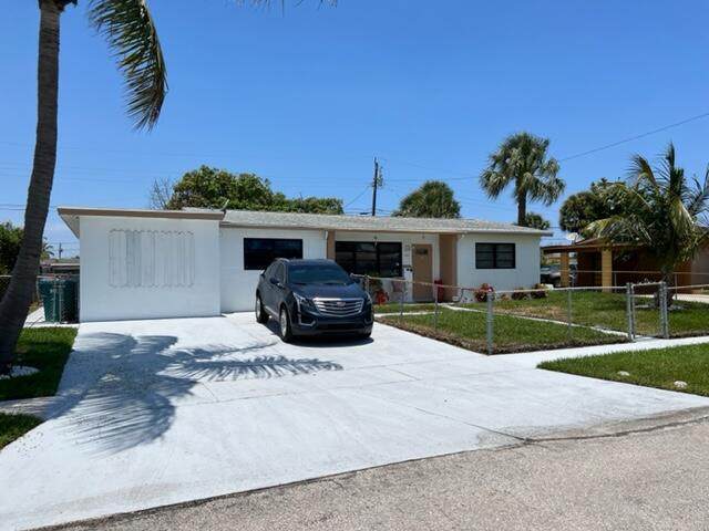 340 16th Way - Photo 1