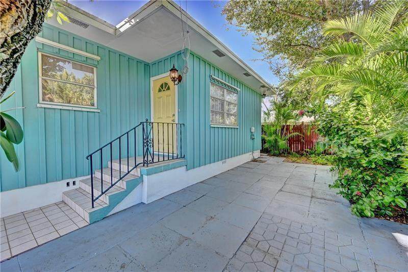 516 46th Street - Photo 1