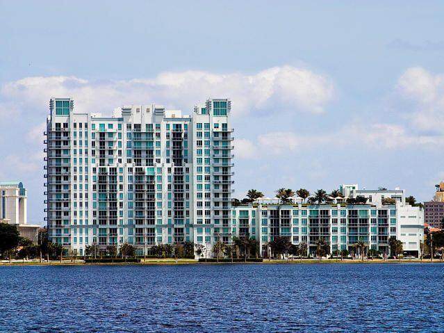 300 Australian Avenue - Photo 1
