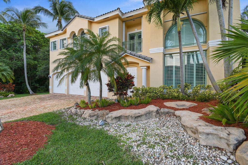 415 17th Street - Photo 1