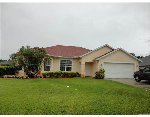 313 Donna Terrace - Photo 1