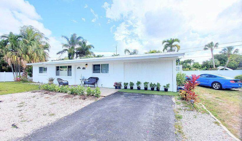 5678 Silvian Road - Photo 1