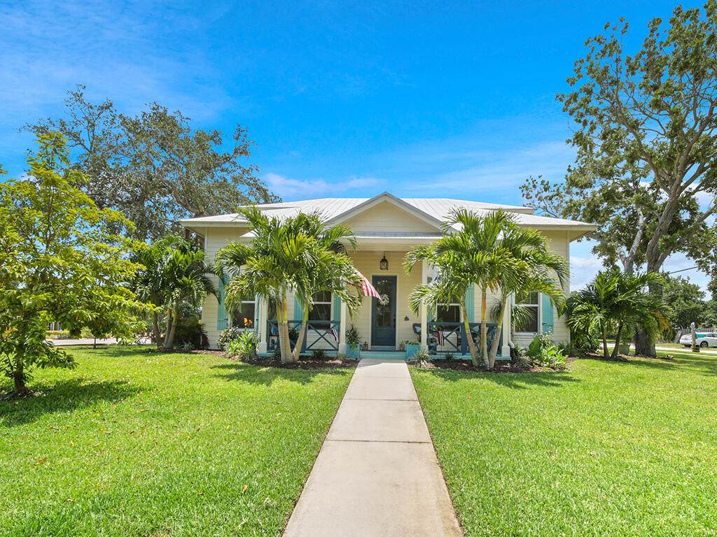 610 34th Street - Photo 1