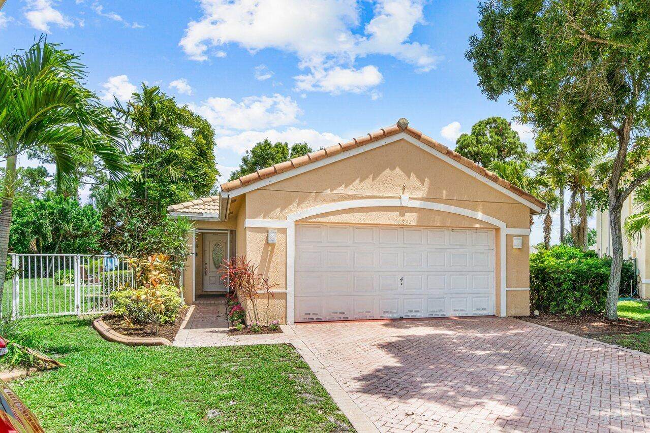 6284 Willoughby Circle - Photo 1
