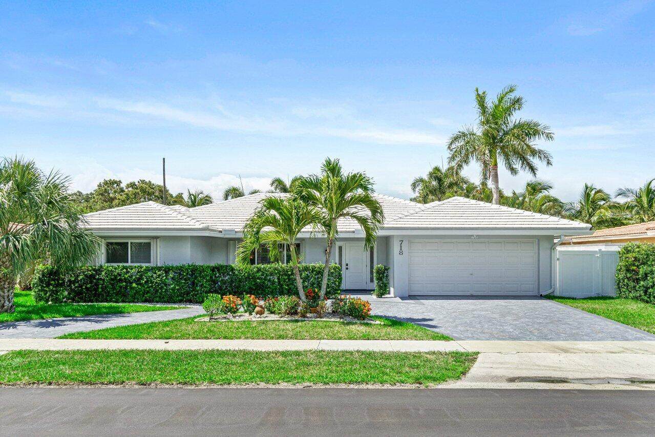 718 Camino Real - Photo 1