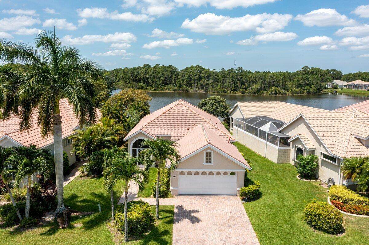 842 Lake Charles Circle - Photo 1