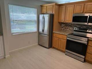 1020 Newcastle A - Photo 1