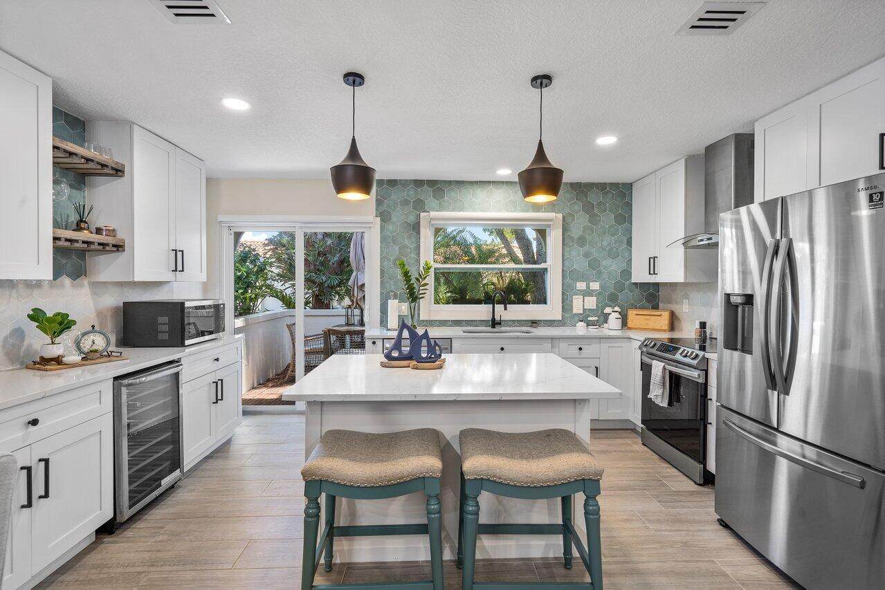 1474 Via Del Sol - Photo 1