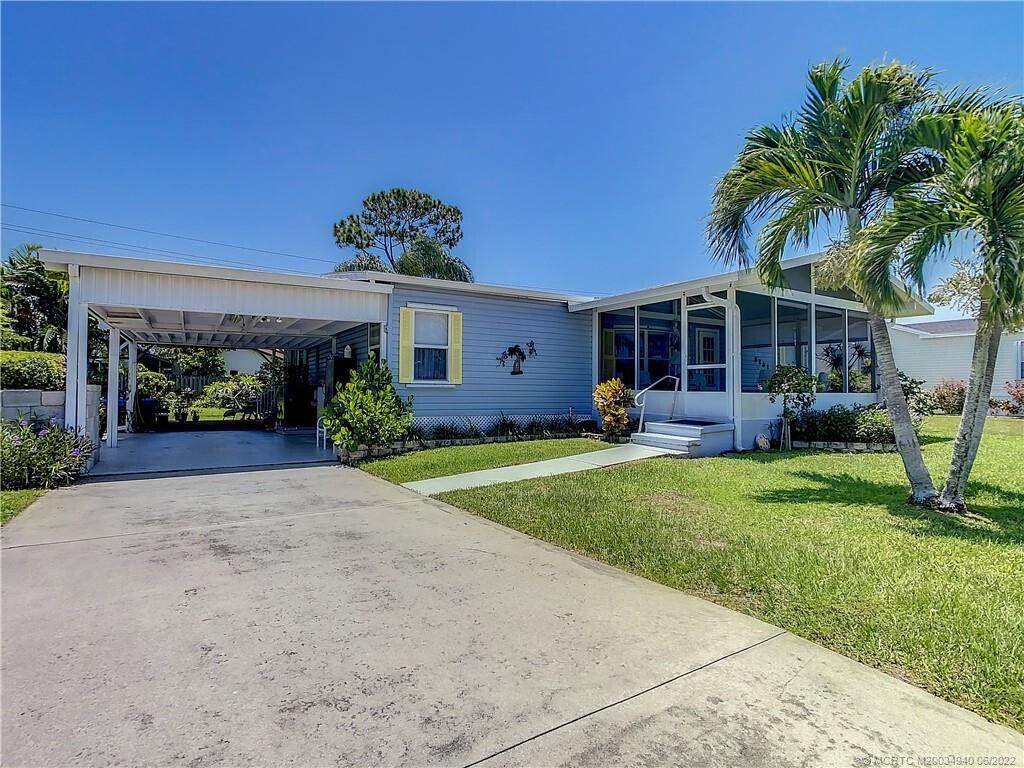 6261 Colonial Drive - Photo 1