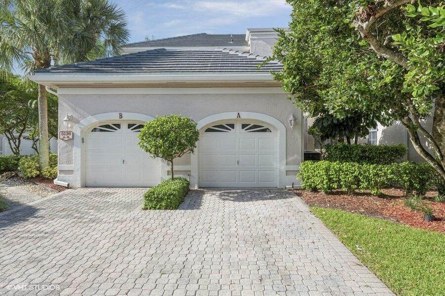 5136 Lake Catalina Drive - Photo 1