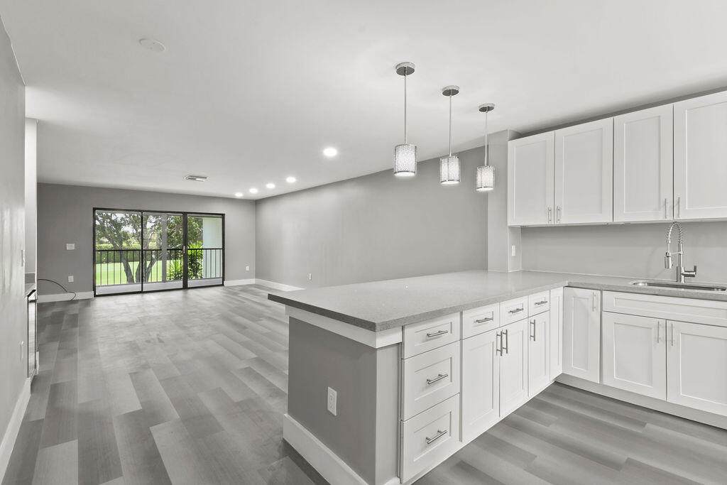 17 Southport Lane - Photo 1