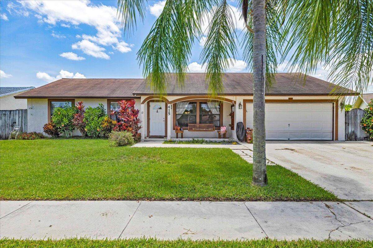 415 Las Palmas Street - Photo 1