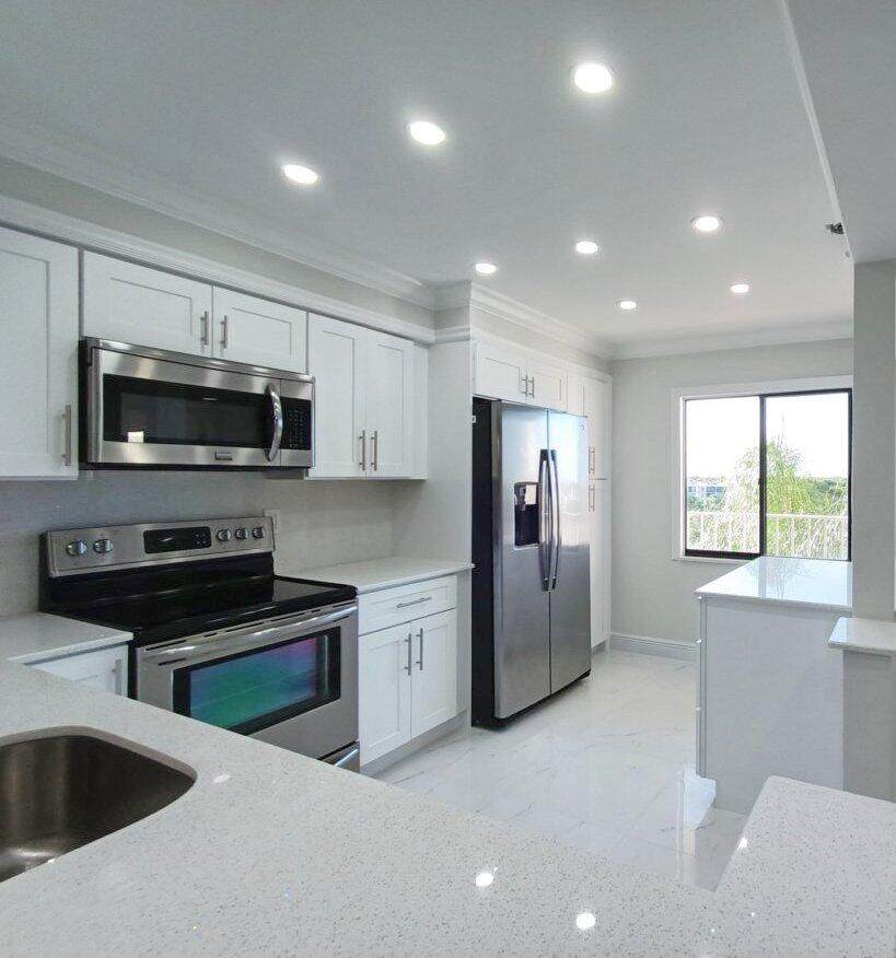 7290 Kinghurst Drive - Photo 1