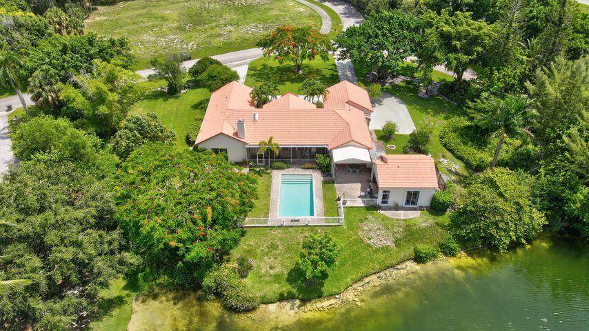 8728 Wendy Lane - Photo 1