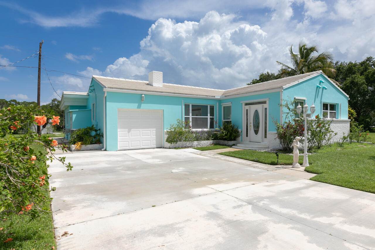 2232 Canal Street - Photo 1