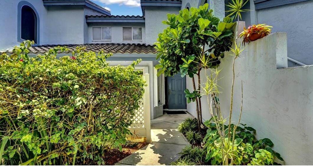 9754 Nickels Boulevard - Photo 1
