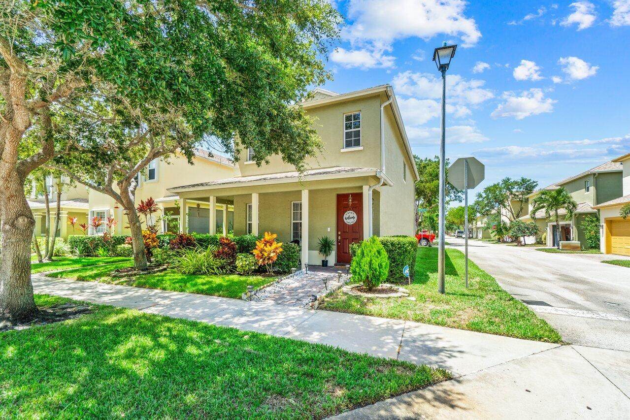 2167 Bell Isle Drive - Photo 1