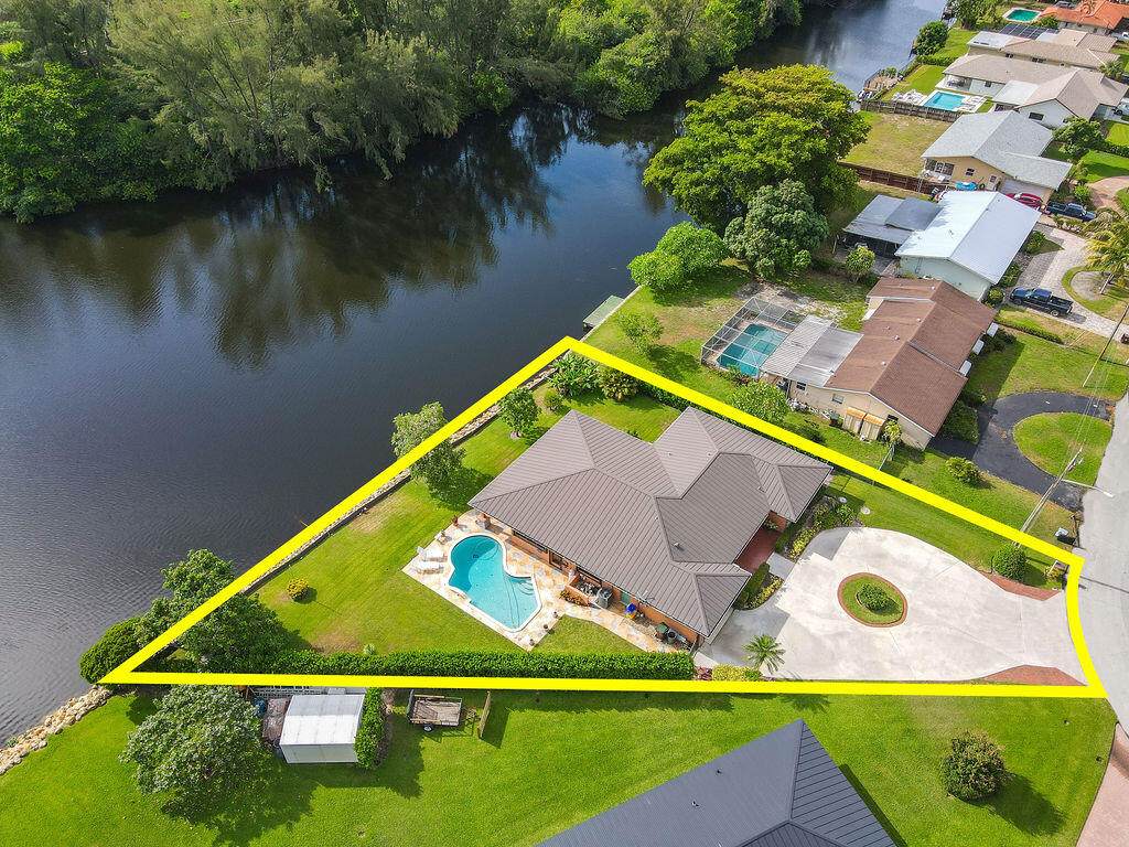 7504 Alpha Court - Photo 1