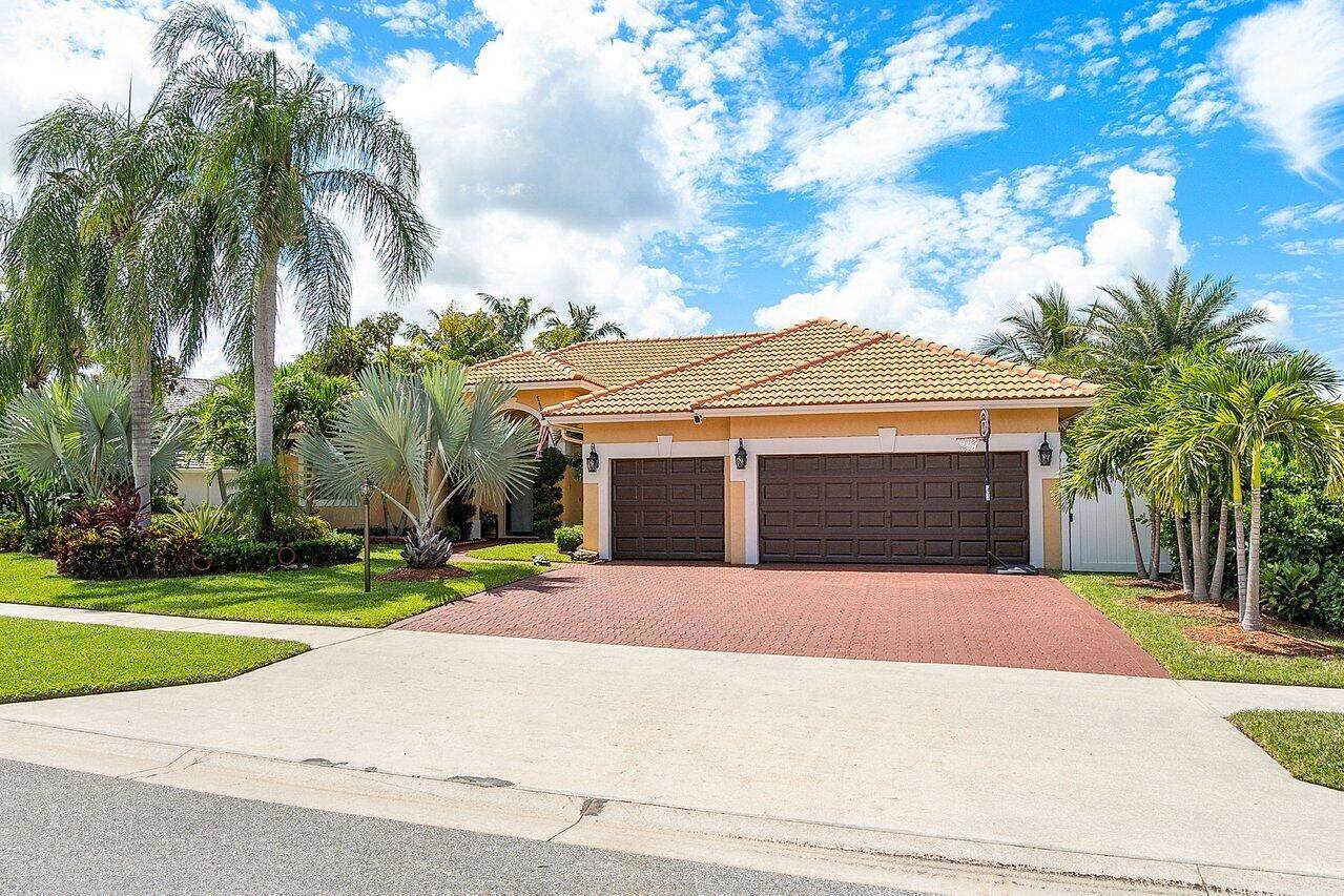 2785 Biarritz Drive - Photo 1