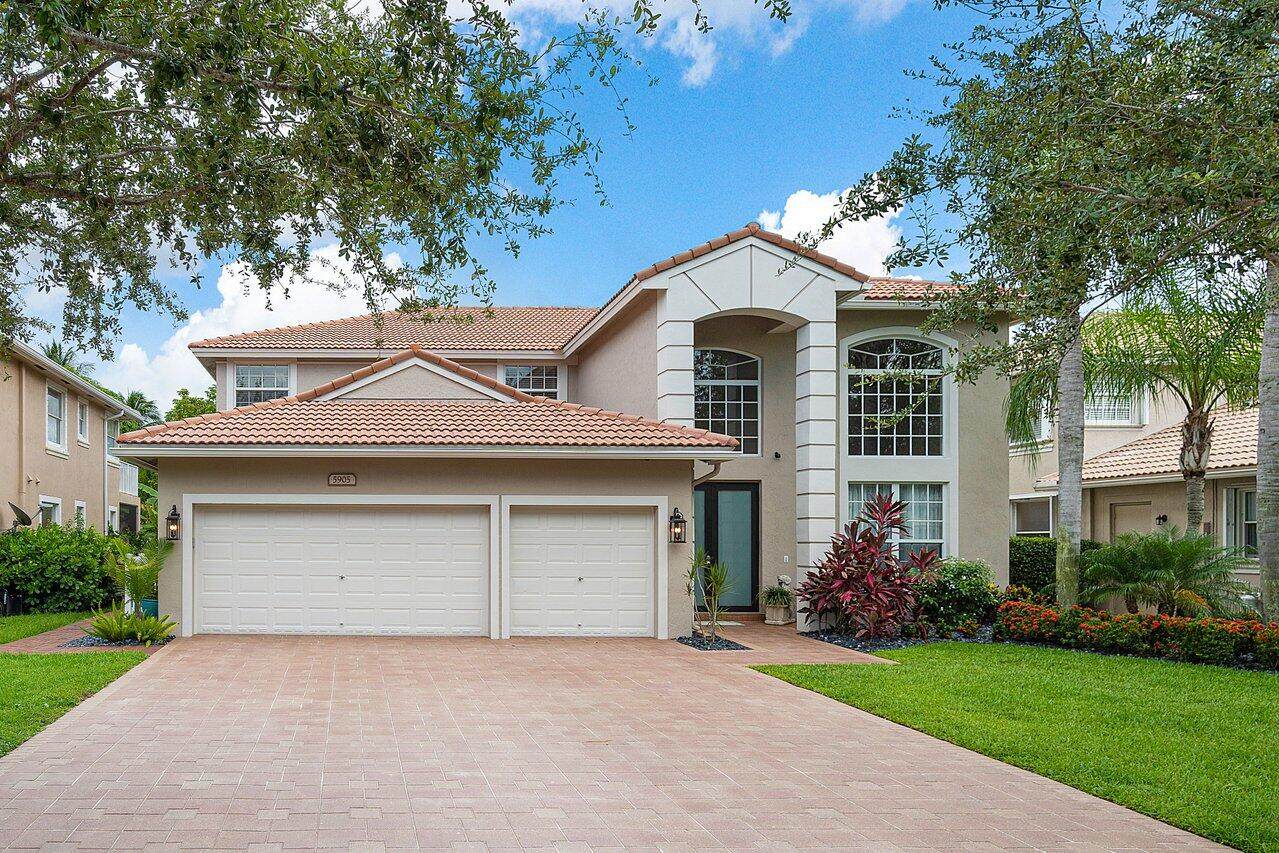 5905 54 Circle - Photo 1