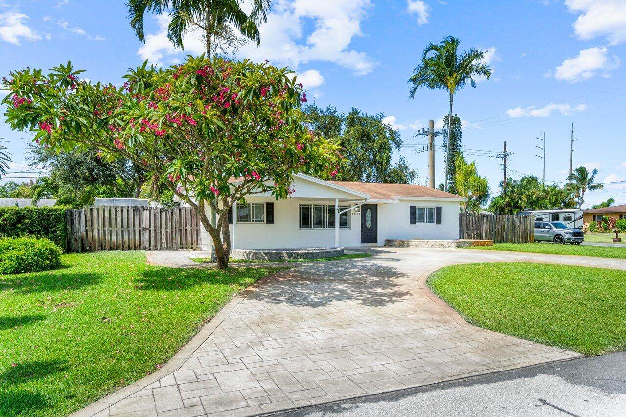 1017 28 Avenue - Photo 1