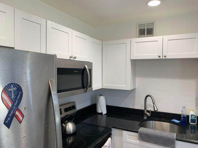 144 Bedford F - Photo 1