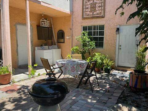 814 Briggs Street - Photo 1