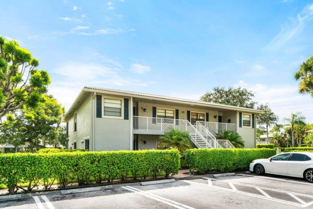 25 Stratford Drive - Photo 1
