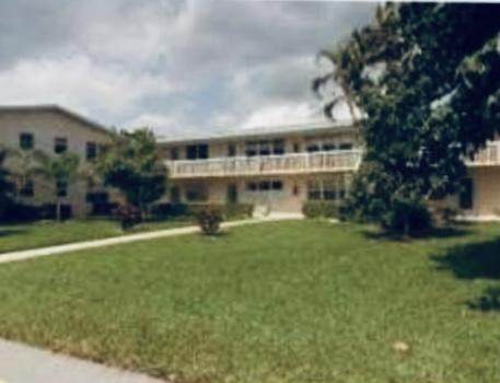 225 Canterbury J - Photo 1