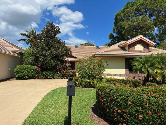 439 Monroe Drive - Photo 1