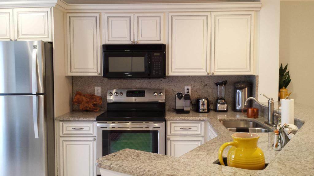 7810 Lago Del Mar Drive - Photo 1