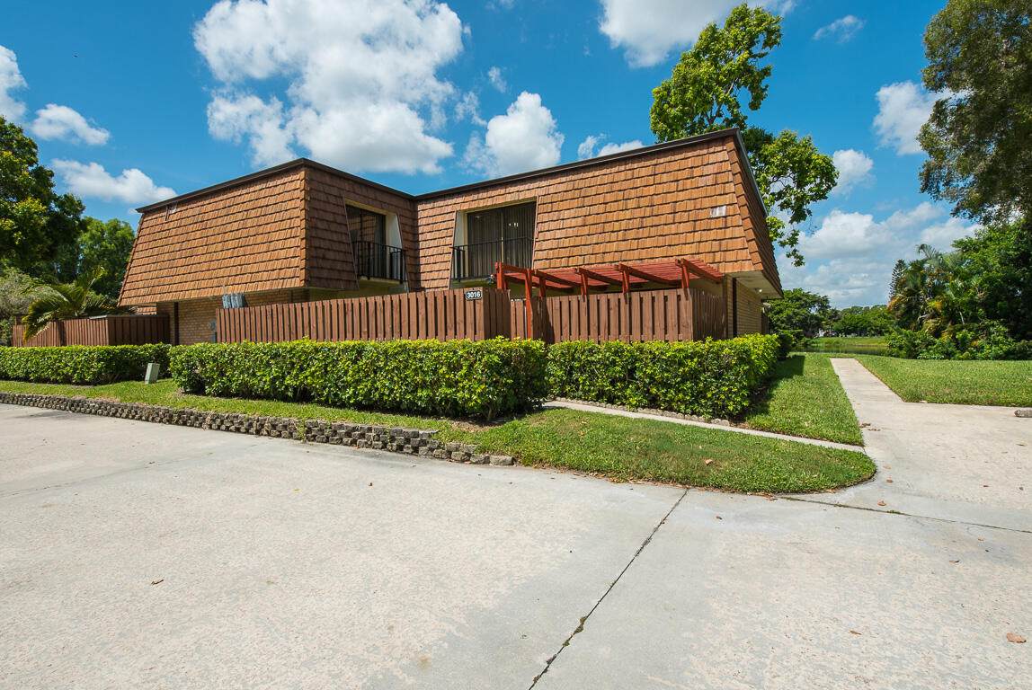 3016 30th Lane - Photo 1